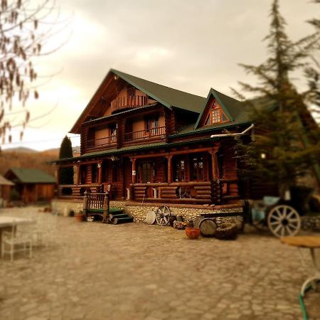 Sofra Kolonjare Agroturizem Hotel Erseke ภายนอก รูปภาพ