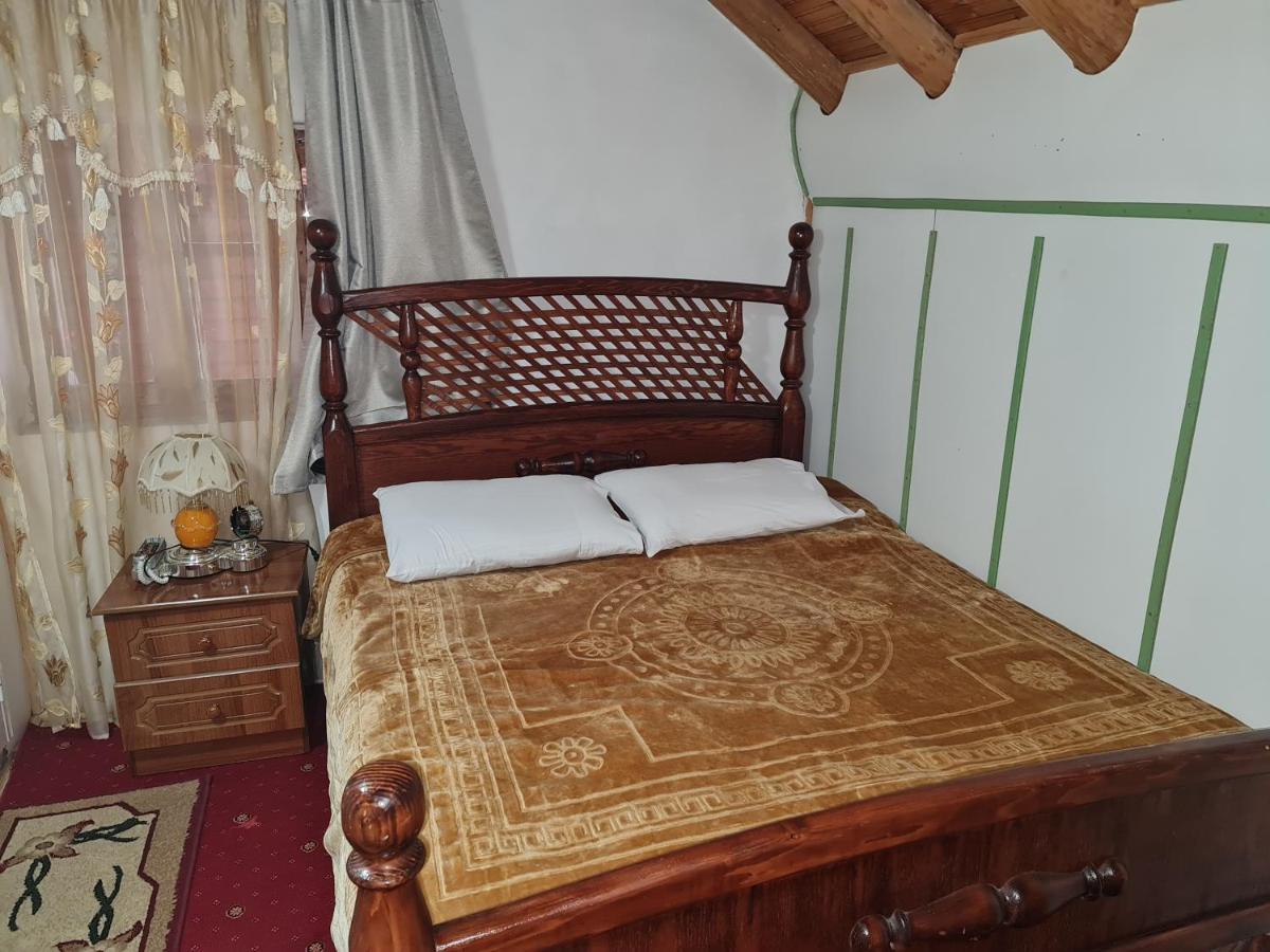 Sofra Kolonjare Agroturizem Hotel Erseke ภายนอก รูปภาพ
