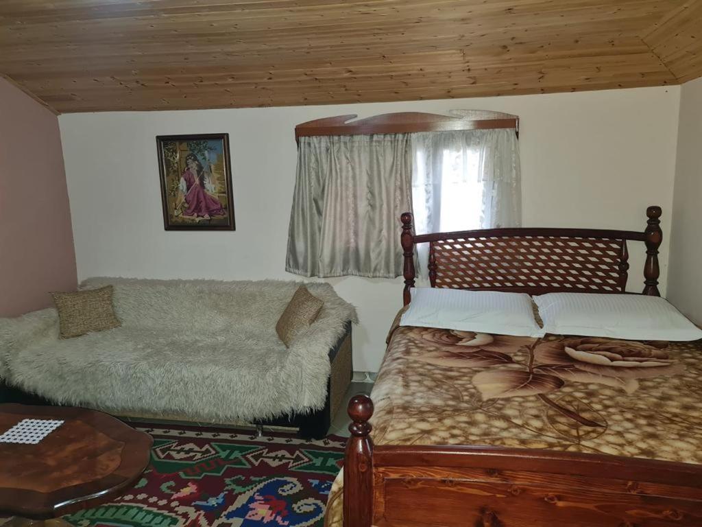 Sofra Kolonjare Agroturizem Hotel Erseke ภายนอก รูปภาพ