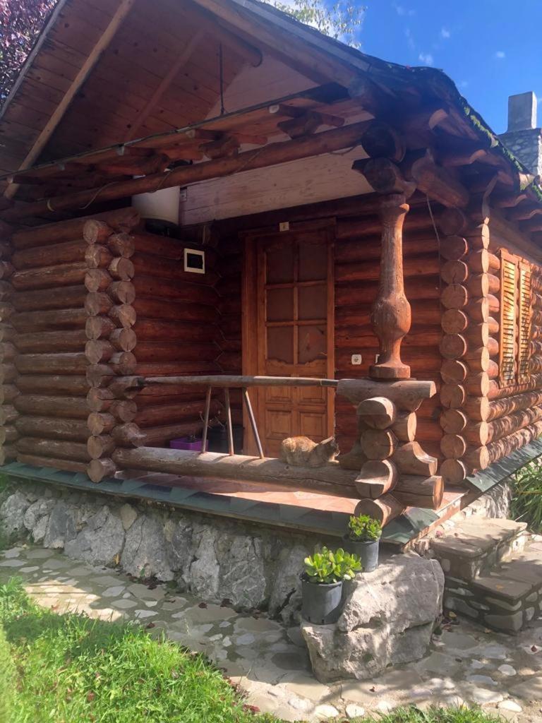 Sofra Kolonjare Agroturizem Hotel Erseke ภายนอก รูปภาพ